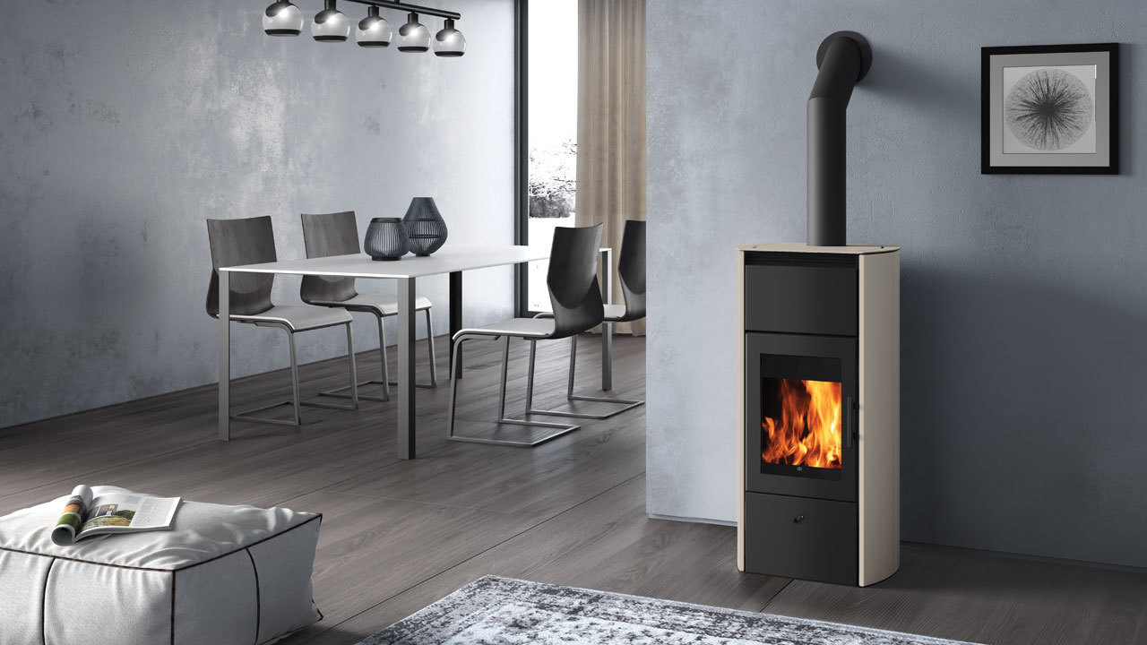 Flamma vízteres kandalló acél