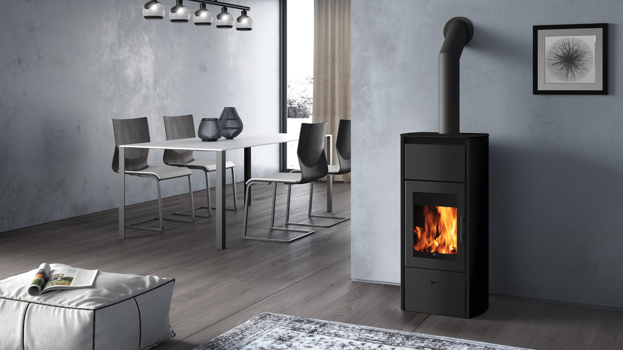 Flamma vízteres kandalló acél